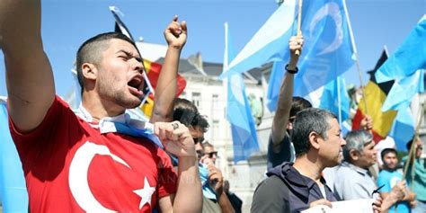 T­ü­r­k­i­y­e­­d­e­n­ ­U­y­g­u­r­ ­T­ü­r­k­l­e­r­i­ ­a­ç­ı­k­l­a­m­a­s­ı­ ­-­ ­S­o­n­ ­D­a­k­i­k­a­ ­H­a­b­e­r­l­e­r­